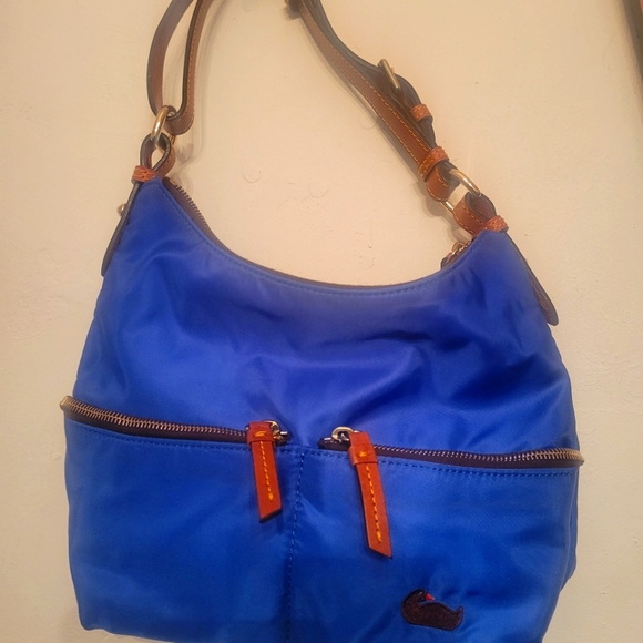 Purse (Never Used) outside of packaging. - Picture 1 of 4